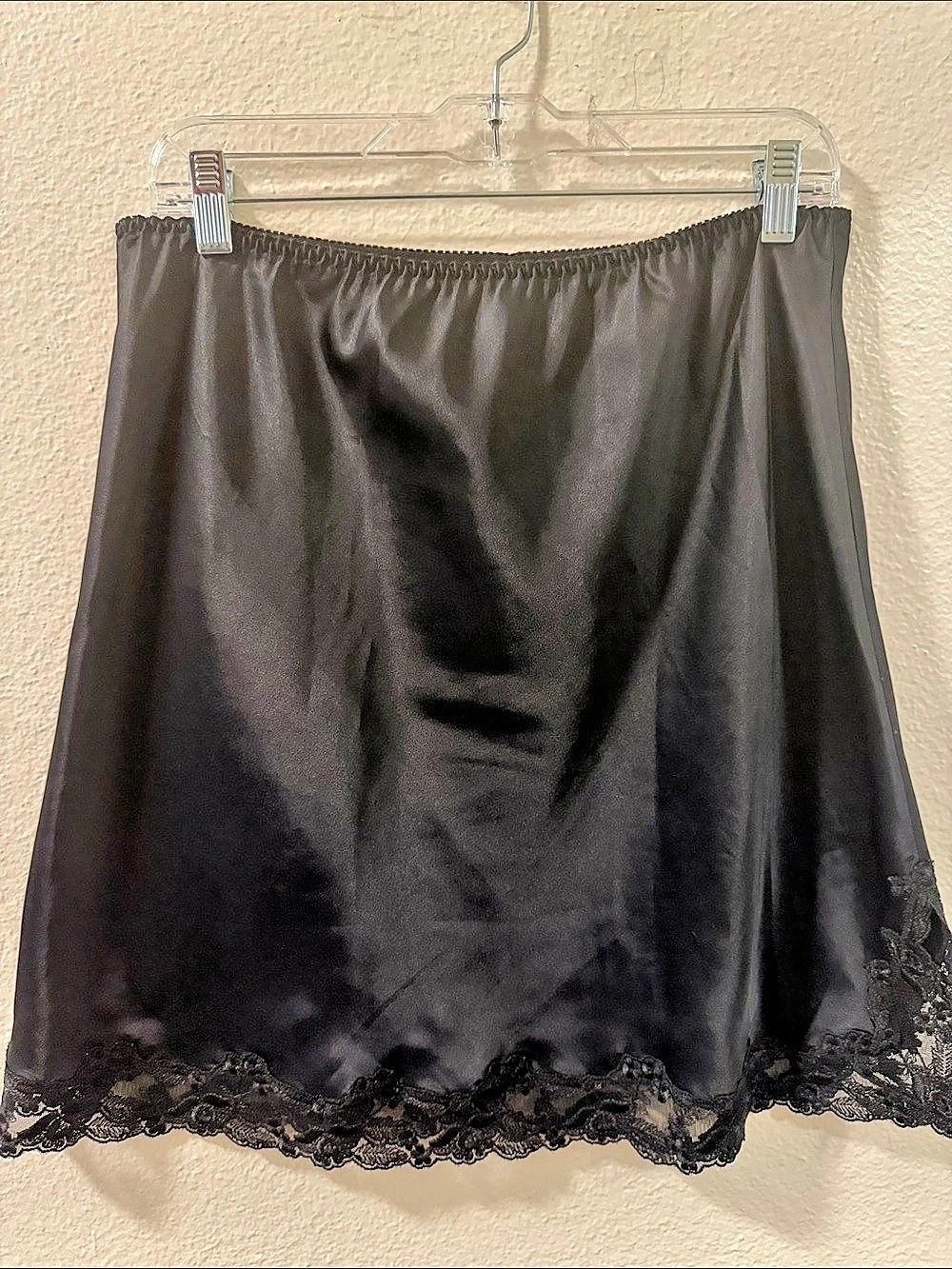 Victoria's Secret Lace Trim UnderSkirt in Black Medium Like New